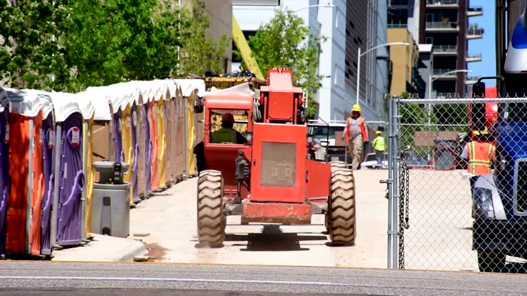 Best Standard Portable Toilet Rental  in Lyndhurst, VA